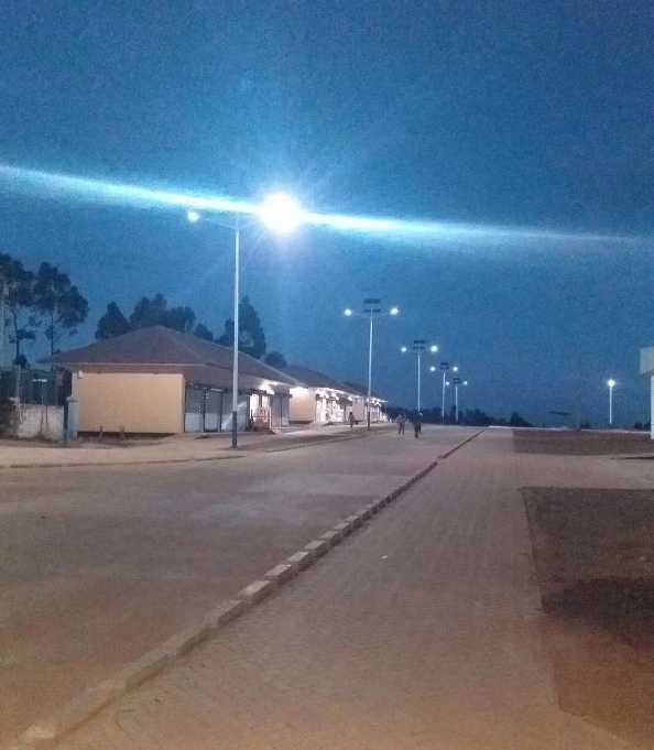 莲池区非洲科特迪瓦太阳能路灯工程